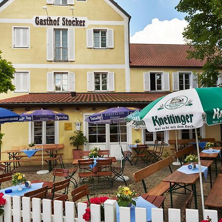 Hotel Gasthof Stocker Obertraubling Exterior photo